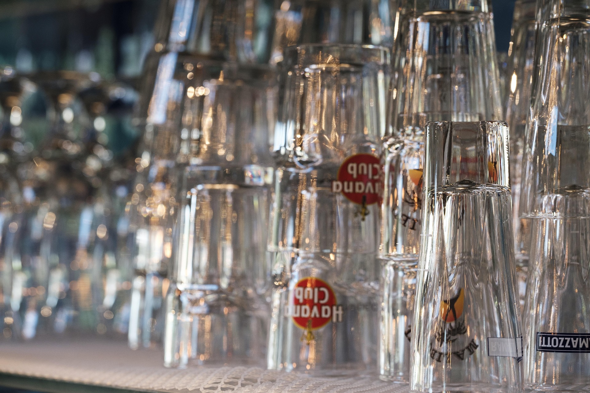 restaurant 3489373 1920